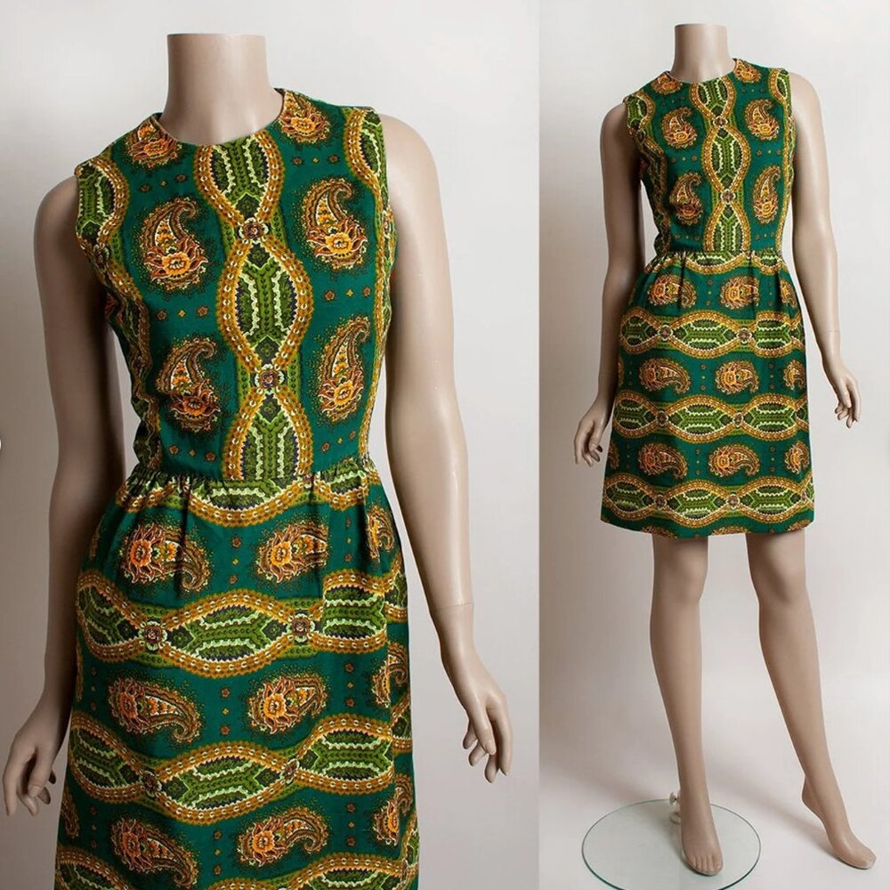 Vintage 1960s Green Paisley Print Mini Mod Psychedelic Dress Small 60s